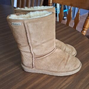 BearPaw Classic Tan Boots